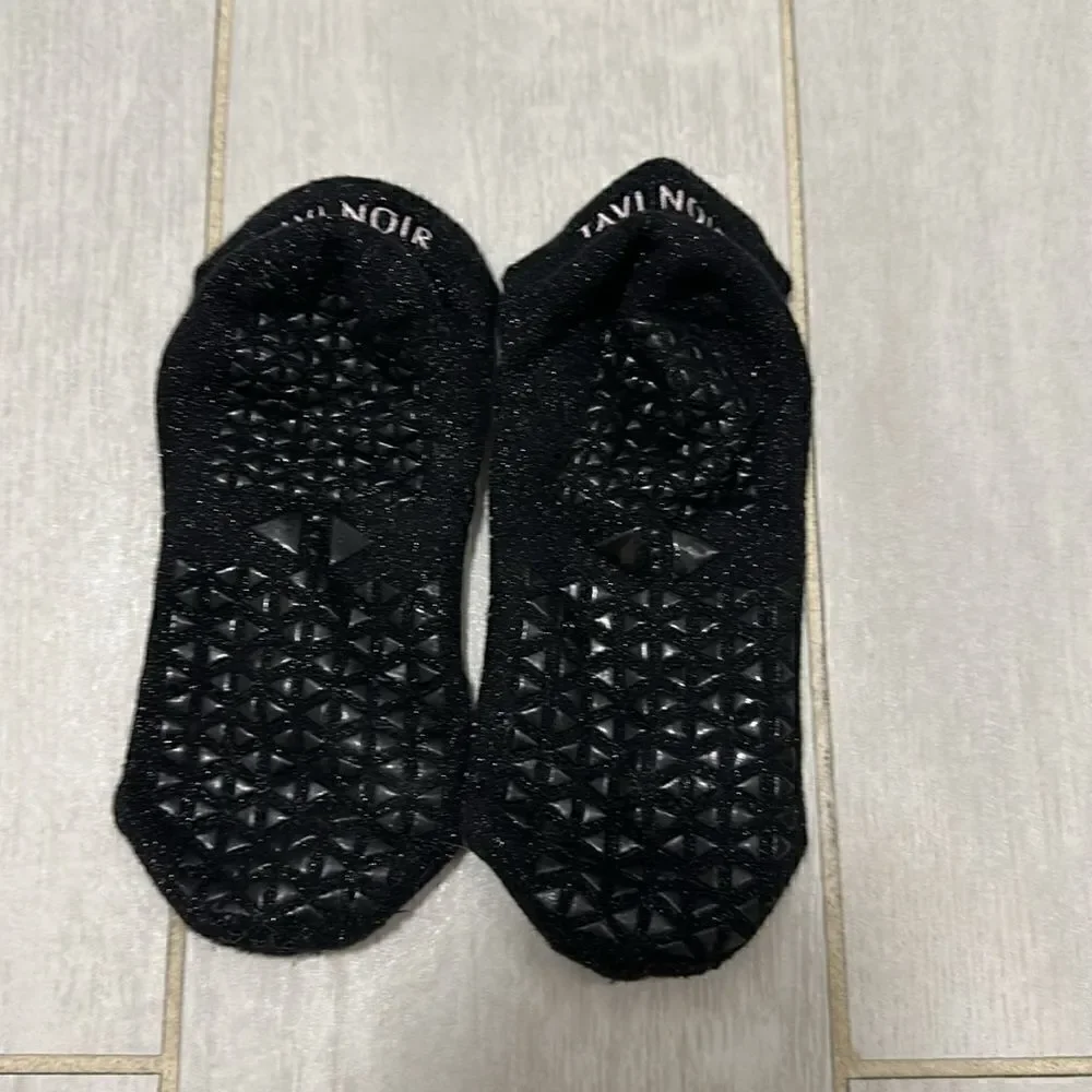 New tavi noir grip socks. Black and glitter OS